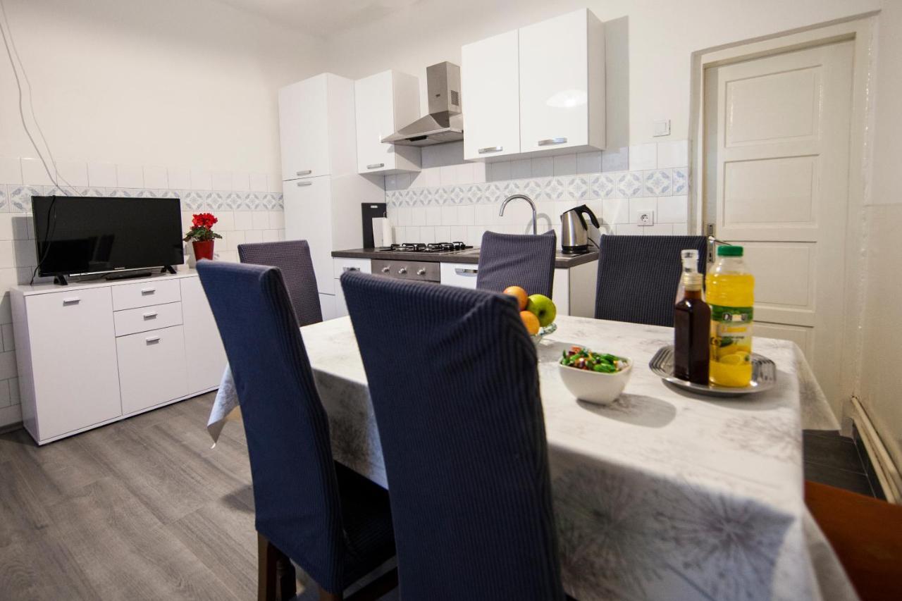 Apartman Kuca 150 Mala Subotica Luaran gambar